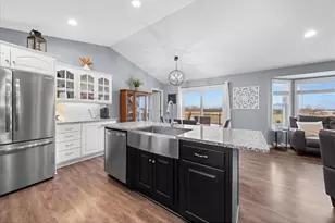 38616 Pine Ave, Center City, MN 55012 - Photo 10