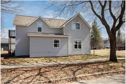1520 8th Street, Menomonie, WI 54751 - Photo 2