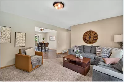 4437 Old Wells Road, Eau Claire, WI 54703 - Photo 4