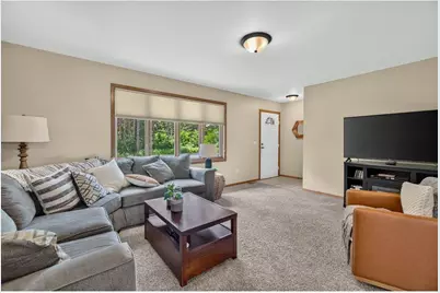 4437 Old Wells Road, Eau Claire, WI 54703 - Photo 6