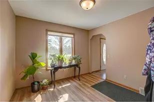922 Ridge Pass, Hudson, WI 54016 - Photo 8