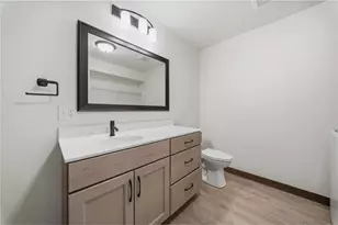 4911 Field Crest Ln, Eau Claire, WI 54701 - Photo 6