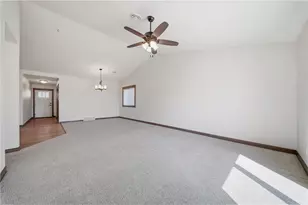 4911 Field Crest Ln, Eau Claire, WI 54701 - Photo 14