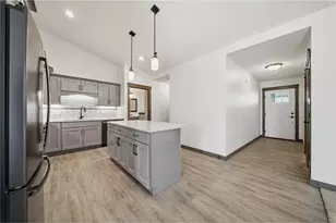 4911 Field Crest Ln, Eau Claire, WI 54701 - Photo 2