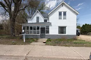 302 E Main St, Durand, WI 54736 - Photo 1