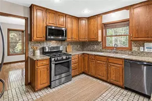 238 Glen Cir, River Falls, WI 54022 - Photo 12