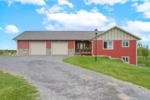 1629 83rd St, New Richmond, WI 54017 - Photo 2