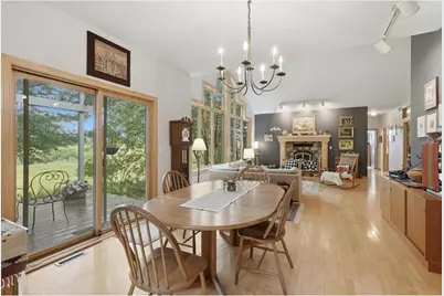 481 Sleepy Hollow Drive, Kinnickinnic Township, WI 54023 - Photo 14