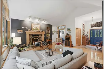 481 Sleepy Hollow Drive, Kinnickinnic Township, WI 54023 - Photo 12