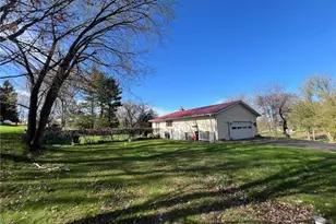 2114 Jannsen Ct, Menomonie, WI 54751 - Photo 34