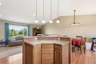 1140 Eulaine Cir, Hammond, WI 54015 - Photo 14