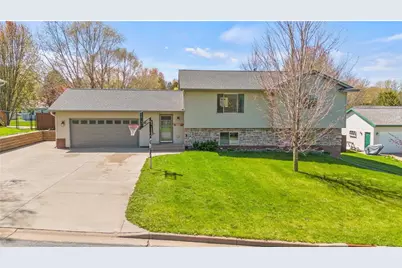 1140 Eulaine Circle, Hammond, WI 54015 - Photo 4