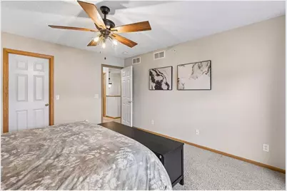 15592 Eagles Nest Way, Apple Valley, MN 55124 - Photo 16