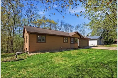 269 E Sunset Lane, Ellsworth, WI 54011 - Photo 4