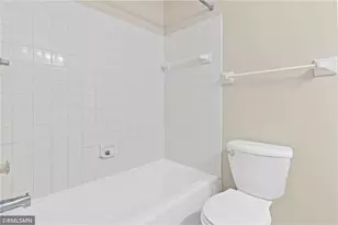 1421 Granada Trail, Oakdale, MN 55128 - Photo 26