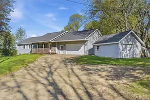 2072 30th Ave, Baldwin, WI 54002 - Photo 2