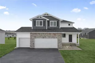 1337 Orchid Wy, New Richmond, WI 54017 - Photo 2