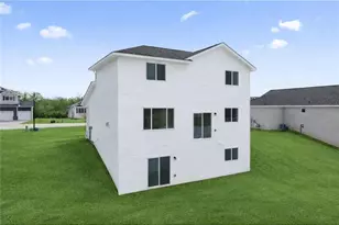 1337 Orchid Wy, New Richmond, WI 54017 - Photo 4