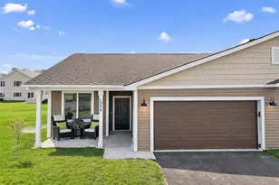 1334 Rose St, New Richmond, WI 54017 - Photo 2