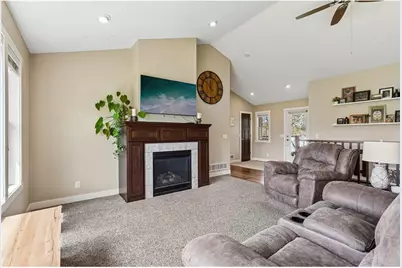 298 Steelhead Drive, River Falls, WI 54022 - Photo 10