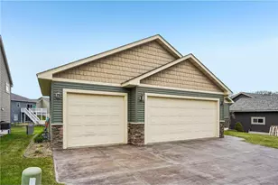 298 Steelhead Dr, River Falls, WI 54022 - Photo 4