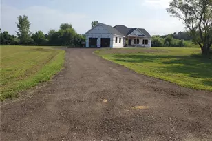 792 186th St, Hammond Township, WI 54015 - Photo 18