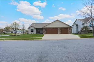 298 Kusilek St, River Falls, WI 54022 - Photo 8