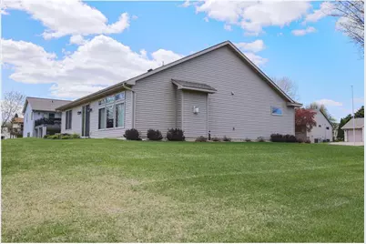 298 Kusilek Street, River Falls, WI 54022 - Photo 4