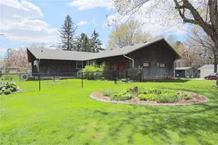 804 Valley View Dr, River Falls, WI 54022 - Photo 6