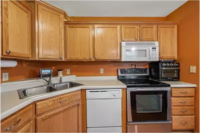 2357 Oakridge Circle, Hudson, WI 54016 - Photo 18