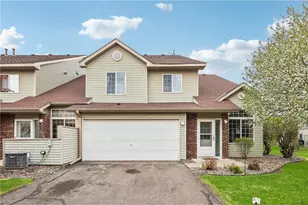2357 Oakridge Cir, Hudson, WI 54016 - Photo 4