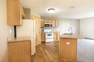 1215 W Edge Pl, New Richmond, WI 54017 - Photo 6