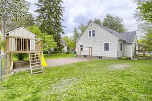 527 Division St, River Falls, WI 54022 - Photo 30