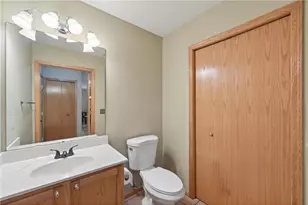 2335 Oakridge Cir, Hudson, WI 54016 - Photo 14
