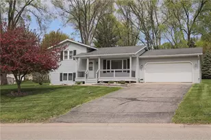 380 Flora St, Prescott, WI 54021 - Photo 2