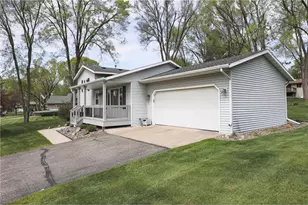 380 Flora St, Prescott, WI 54021 - Photo 10