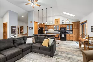 2418 Panorama Dr, Menomonie, WI 54751 - Photo 12