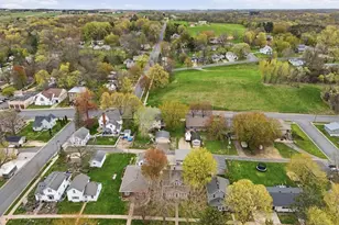322 Pine St, Glenwood City, WI 54013 - Photo 34