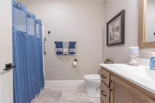 2739 Highclere Dr, Eau Claire, WI 54703 - Photo 30