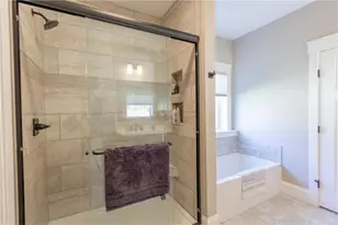 2739 Highclere Dr, Eau Claire, WI 54703 - Photo 24
