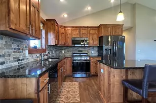 1511 Otter Way, New Richmond, WI 54017 - Photo 14
