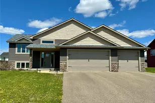 1511 Otter Way, New Richmond, WI 54017 - Photo 2