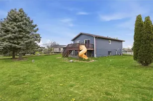 1441 Hallewood Blvd, New Richmond, WI 54017 - Photo 22
