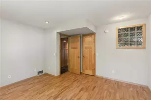 4008 Pennsylvania Ave, Eagan, MN 55123 - Photo 24