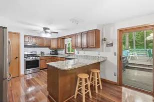1072 Edgewood Cir, Hudson, WI 54016 - Photo 6