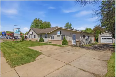 2108 Broadway Street, Menomonie, WI 54751 - Photo 4