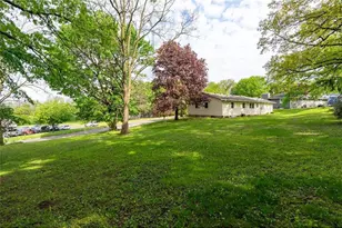 649 Oakwood Dr, Durand, WI 54736 - Photo 6