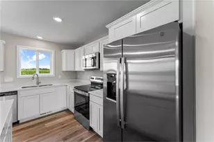 106 Maple Ct, Cannon Falls, MN 55009 - Photo 18