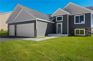 106 Maple Ct, Cannon Falls, MN 55009 - Photo 2
