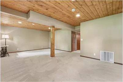 1295 Evergreen Drive, Kinnickinnic Township, WI 54022 - Photo 36